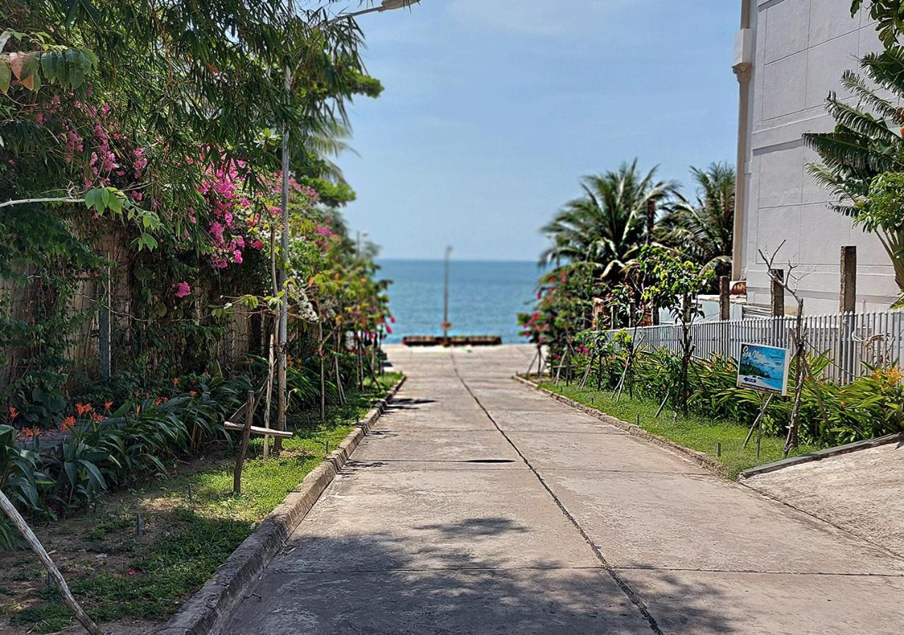 Victoria Phu Quoc Hotel Beachfront Night Market 외부 사진