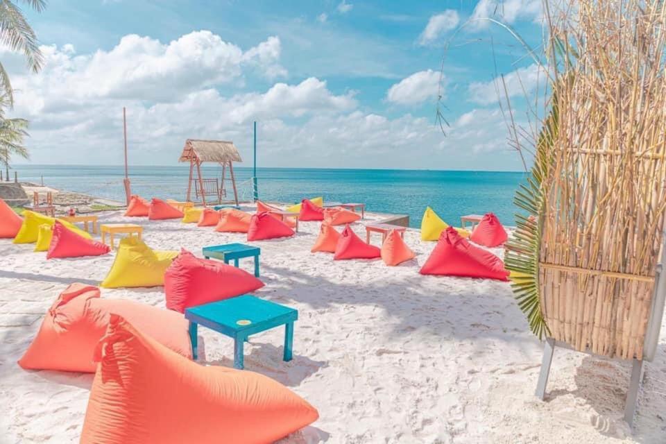Victoria Phu Quoc Hotel Beachfront Night Market 외부 사진