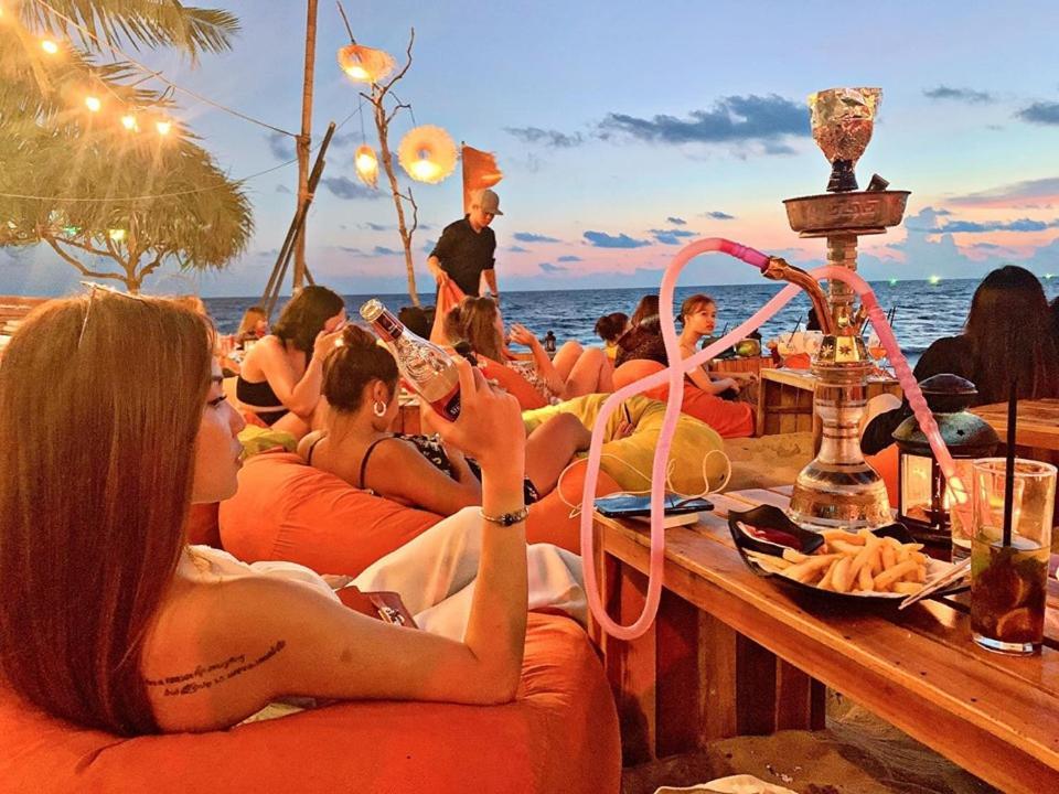 Victoria Phu Quoc Hotel Beachfront Night Market 외부 사진