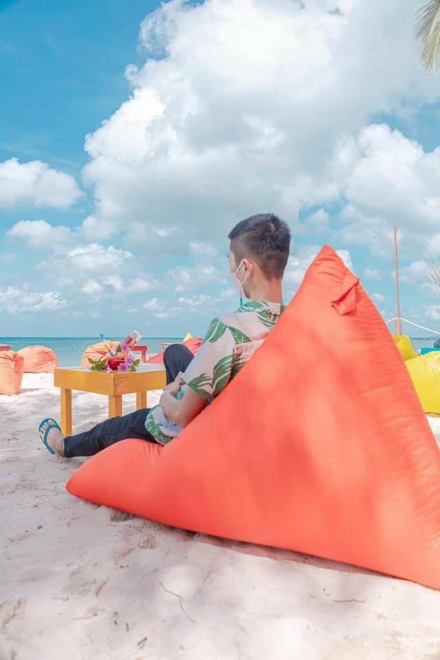 Victoria Phu Quoc Hotel Beachfront Night Market 외부 사진