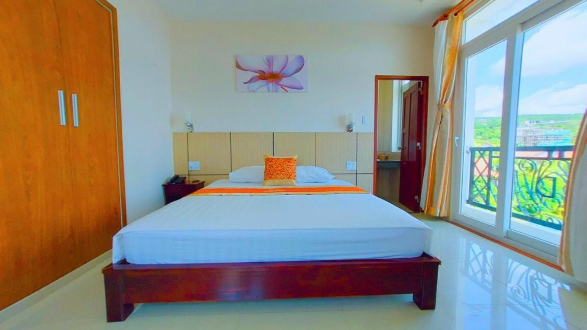 Victoria Phu Quoc Hotel Beachfront Night Market 외부 사진